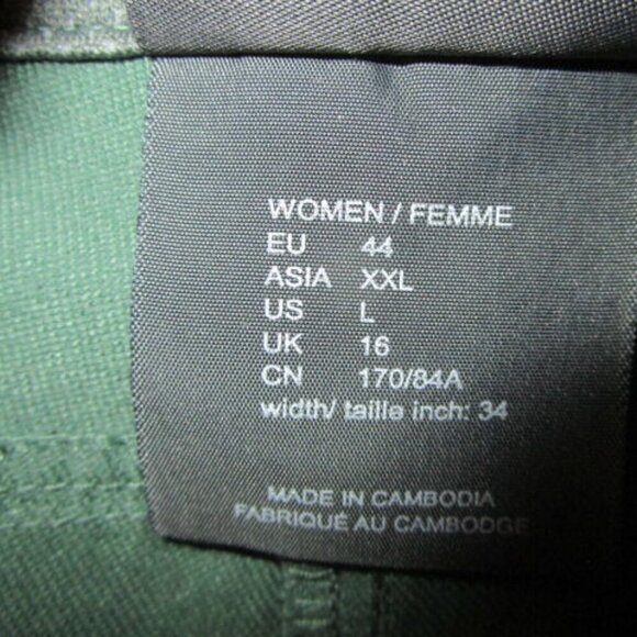 Jack Wolfskin ACTIVATE Bermuda Size L SHORTS Light ZIP POCKET Stretch HIGH RISE - Picture 7 of 12